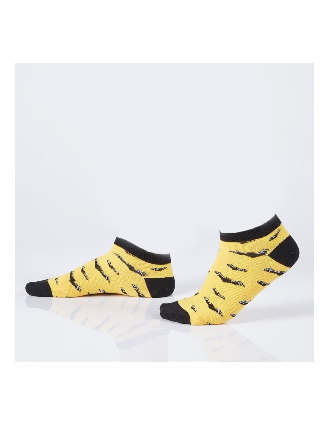 Yellow short men\'s socks with bats SM42 - Online store - Boutique